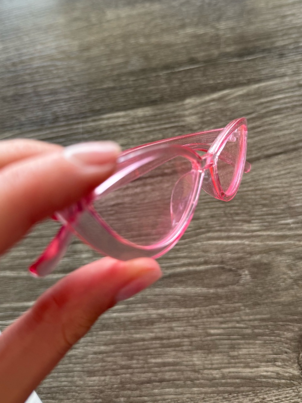 Pink Cat Eye Sunglasses - Picture 3 of 3